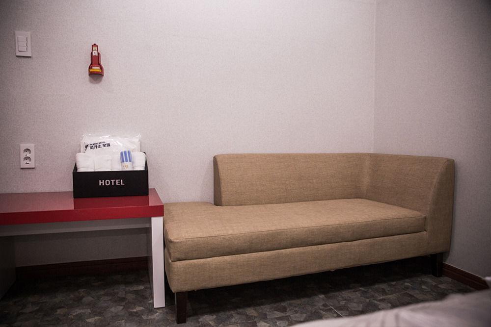 Picasso Motel Haeundae Busan Extérieur photo