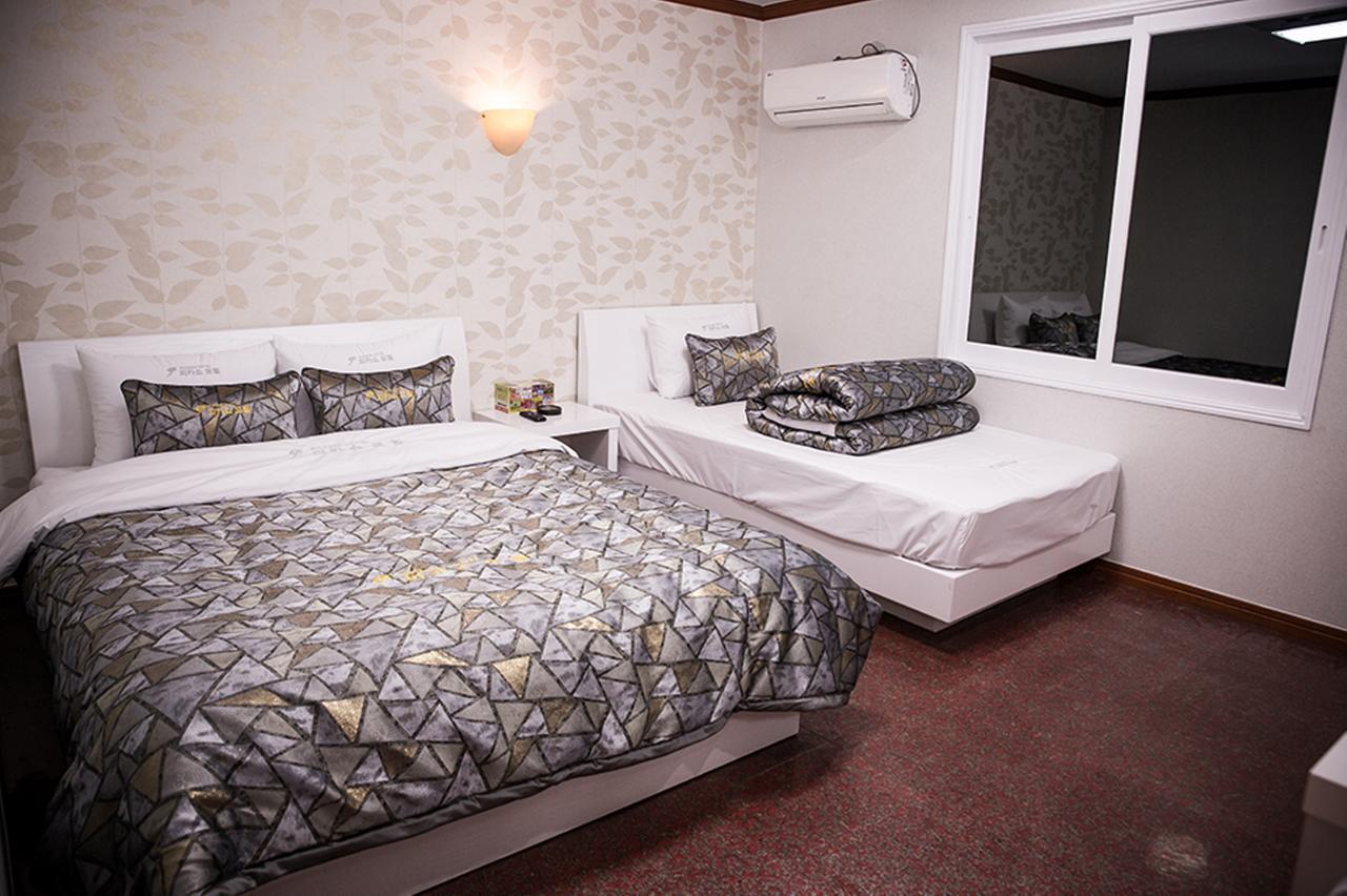 Picasso Motel Haeundae Busan Extérieur photo