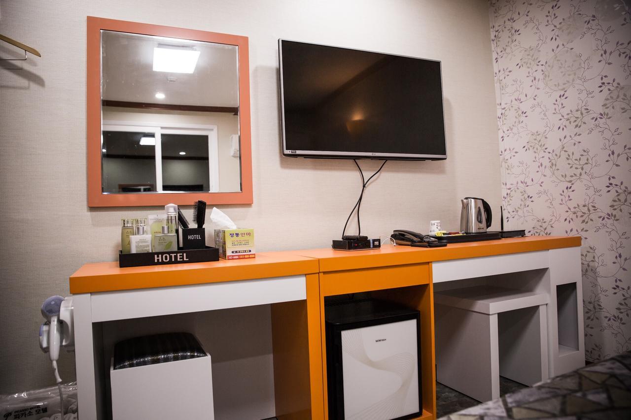 Picasso Motel Haeundae Busan Extérieur photo